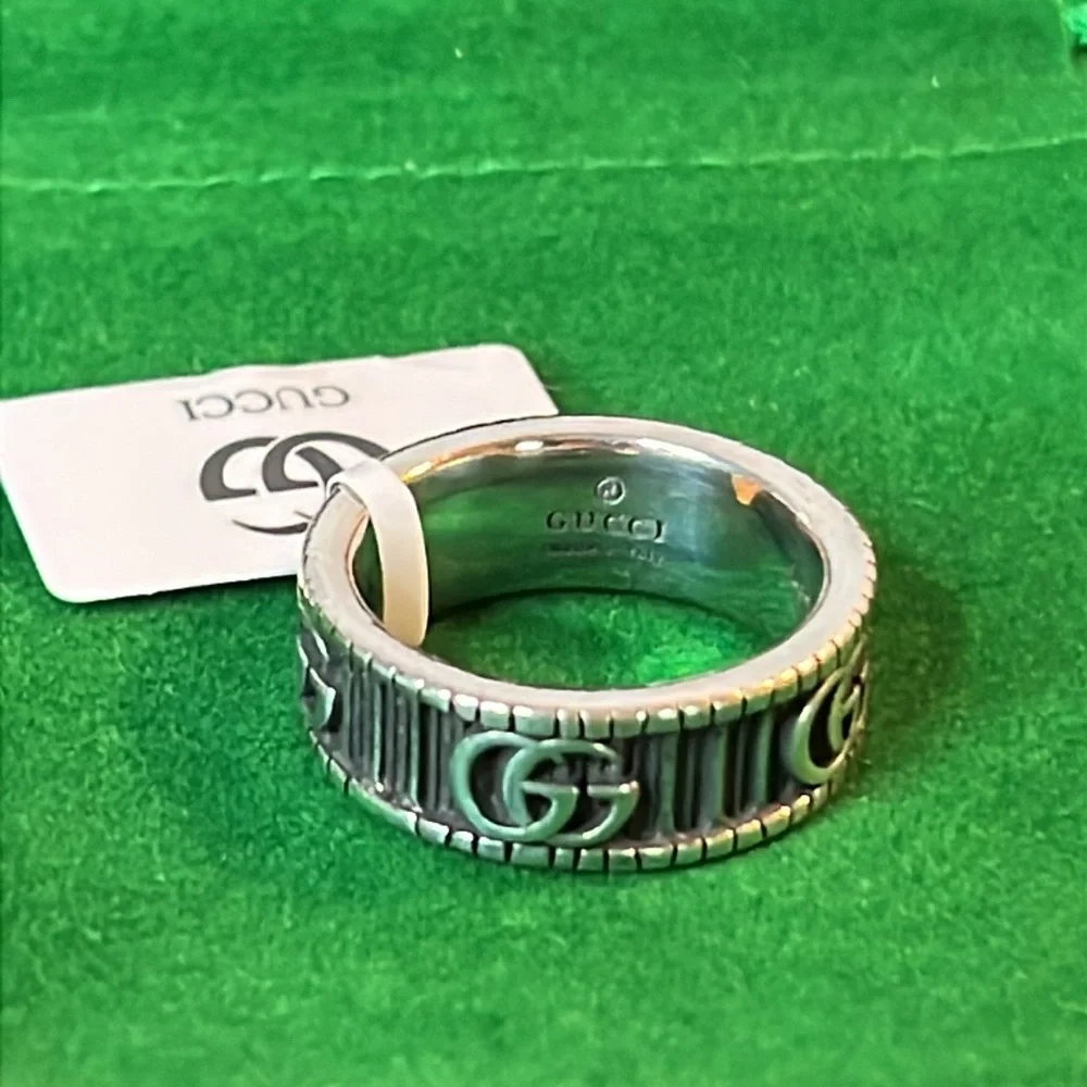 NWT Gucci Wide Interlocking G Marmont Ring size M (8) - Picture 1 of 8